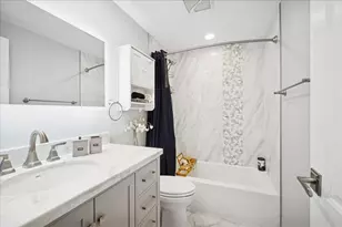 711 Carriage Hill Dr, Glenview, IL 60025 - Photo 6