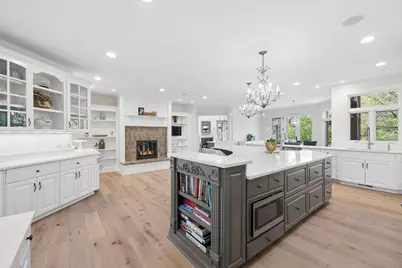 17 Ambriance Drive, Burr Ridge, IL 60527 - Photo 12