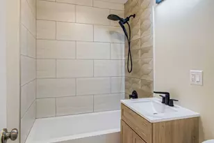 14827 Kenneth Ave, Midlothian, IL 60445 - Photo 12