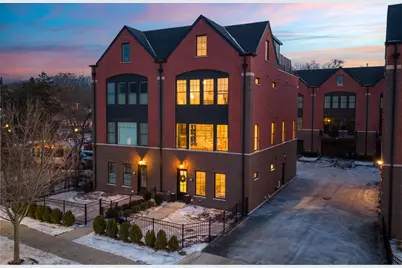 932 E Chicago Avenue, Naperville, IL 60540 - Photo 1