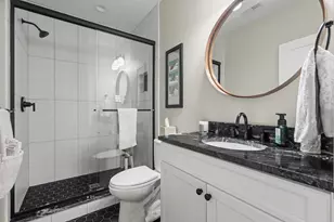 932 E Chicago Ave, Naperville, IL 60540 - Photo 22