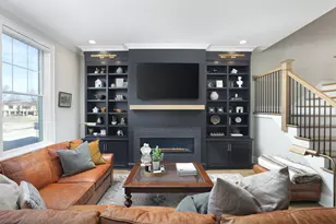 932 E Chicago Ave, Naperville, IL 60540 - Photo 16