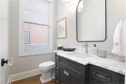 932 E Chicago Avenue, Naperville, IL 60540 - Photo 24