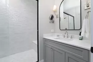 932 E Chicago Ave, Naperville, IL 60540 - Photo 34