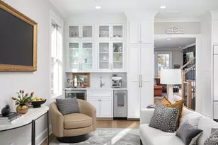 932 E Chicago Ave, Naperville, IL 60540 - Photo 14