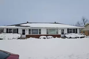 5864 Dafred Dr, Rockford, IL 61107 - Photo 2