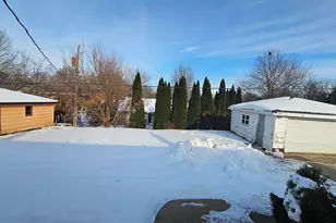 5864 Dafred Dr, Rockford, IL 61107 - Photo 14