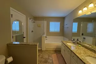 1375 Burnett Dr, Aurora, IL 60502 - Photo 14