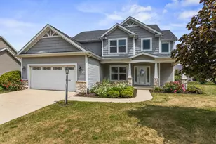 5102 Jacks Blvd, Champaign, IL 61822 - Photo 2