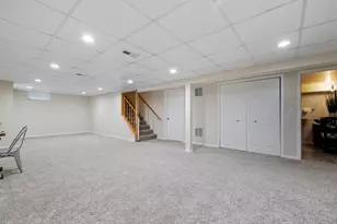 438 S Wright St, Naperville, IL 60540 - Photo 18