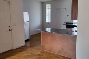 820 E 44th St, Chicago, IL 60653 - Photo 4