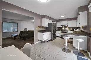 2N314 Euclid Ave, Glen Ellyn, IL 60137 - Photo 10