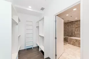 220 E Illinois St, Chicago, IL 60611 - Photo 14