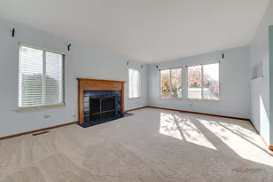 2736 Bluewater Cir, Naperville, IL 60564 - Photo 16