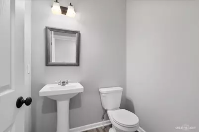 360 N Charles Street, Cortland, IL 60112 - Photo 22