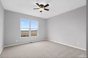 360 N Charles St, Cortland, IL 60112 - Photo 20