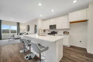 1126 Bluebell Ln, Bartlett, IL 60103 - Photo 6