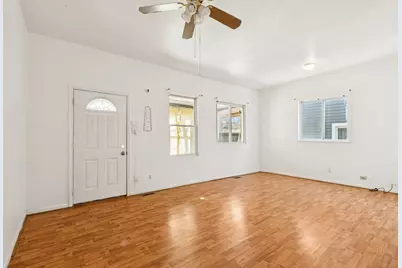 2115 Emerson Street, Evanston, IL 60201 - Photo 4