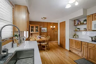 370 E Elk Grove Blvd, Elk Grove Village, IL 60007 - Photo 8