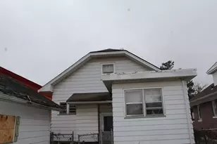 466 Hinman St, Aurora, IL 60505 - Photo 2