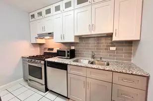 1501 E Churchill Dr, Palatine, IL 60074 - Photo 6