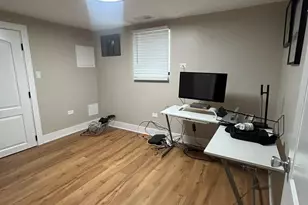 8228 S Clyde Ave, Chicago, IL 60617 - Photo 14