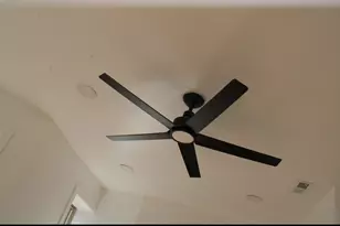 3660 W Grenshaw St, Chicago, IL 60624 - Photo 10