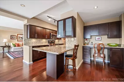 3180 N Lake Shore Drive #5E, Chicago, IL 60657 - Photo 10