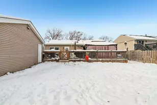 327 Hickory Ave, Romeoville, IL 60446 - Photo 30