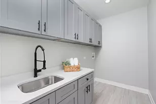 4019 Faith Ln, Saint Charles, IL 60174 - Photo 14