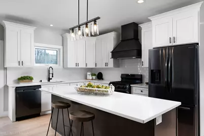 4019 Faith Lane, Saint Charles, IL 60174 - Photo 8