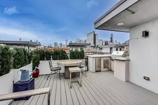 448 N Carpenter St, Chicago, IL 60642 - Photo 24