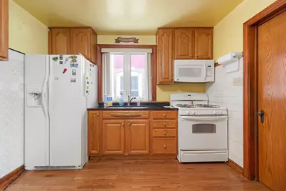 5117 S Luna Avenue, Chicago, IL 60638 - Photo 6
