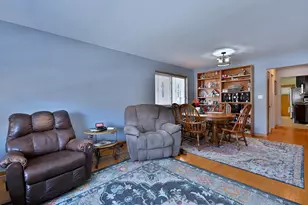 5555 N Mango Ave, Chicago, IL 60630 - Photo 8