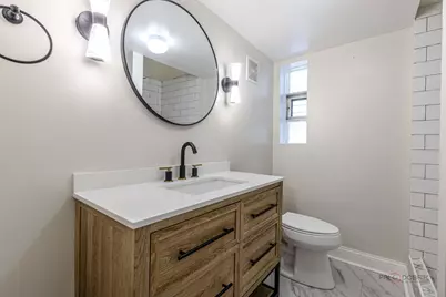 681 S Mount Prospect Road, Des Plaines, IL 60016 - Photo 8