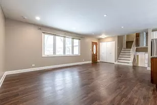 681 S Mt Prospect Rd, Des Plaines, IL 60016 - Photo 4