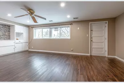 681 S Mount Prospect Road, Des Plaines, IL 60016 - Photo 16