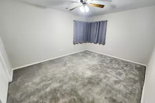 424 Elgin Ave, Forest Park, IL 60130 - Photo 6