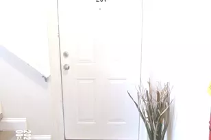 2651 E 74th St, Chicago, IL 60649 - Photo 4