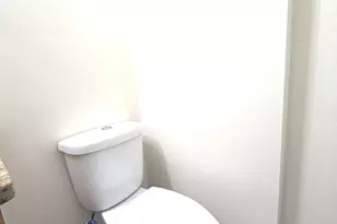 2651 E 74th St, Chicago, IL 60649 - Photo 20