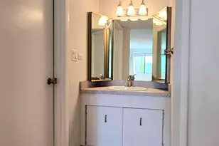 690 Chandler Rd, Gurnee, IL 60031 - Photo 12