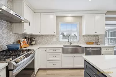 193 White Feather Lane, Gilberts, IL 60136 - Photo 8