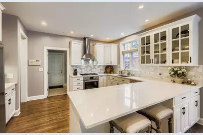 28 Windsor Drive, Elmhurst, IL 60126 - Photo 12