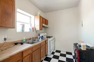 750 E 69th Pl, Chicago, IL 60637 - Photo 10