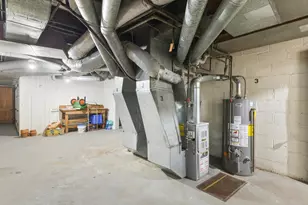 2321 Broadway, Rockford, IL 61104 - Photo 36