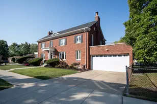 10656 S Oakley Ave, Chicago, IL 60643 - Photo 2