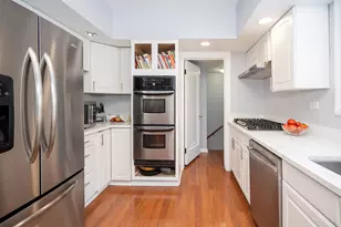 10656 S Oakley Ave, Chicago, IL 60643 - Photo 14