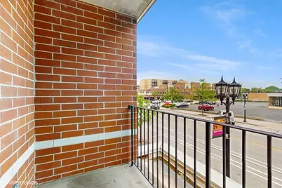 210 N Addison Avenue #202, Elmhurst, IL 60126 - Photo 16