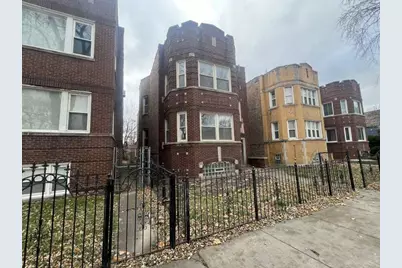 8240 S Clyde Avenue, Chicago, IL 60617 - Photo 2