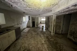 8240 S Clyde Ave, Chicago, IL 60617 - Photo 38